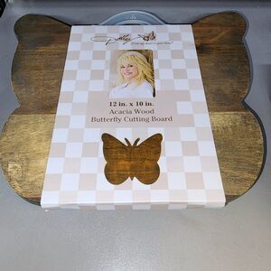 Dolly Parton Acacia Butterfly ‎ Cutting board 12x10 "